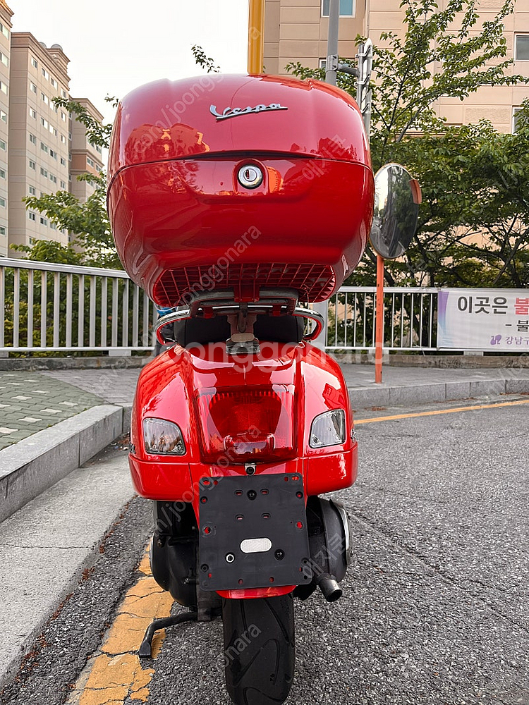 Vespa gts300--1
