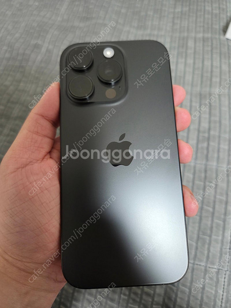 아이폰16pro 256gb 블랙티타늄 처분합니다.(하루...--7