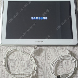 삼성갤럭시 노트10.1(SHWM480W) 본체 및 데이터 케이블2개(전원 케이블 아님)
