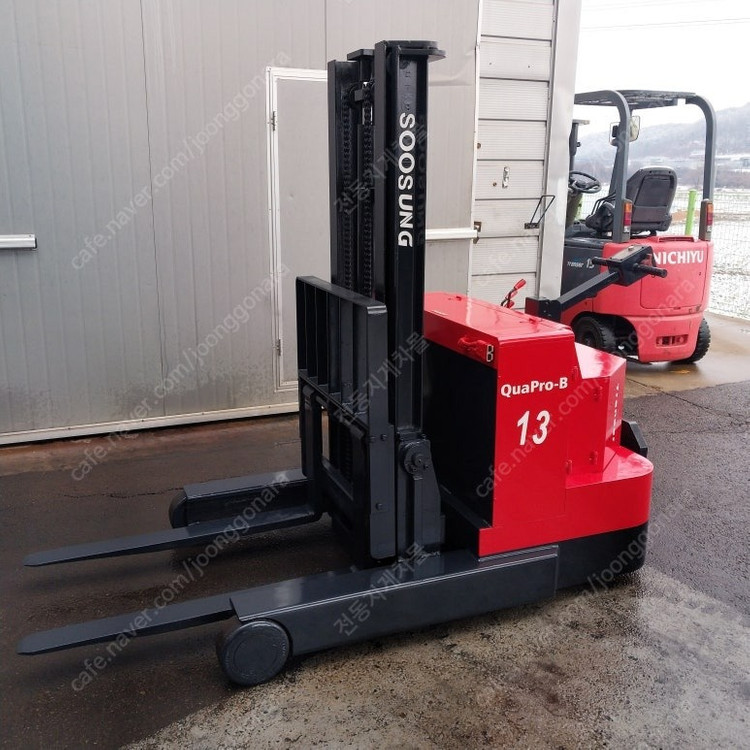 수성 전기전동핸드파렛트트럭 1.3톤 2단2500MM SWR1300L 신품배터리 전동핸드카 전동지게차 이미지