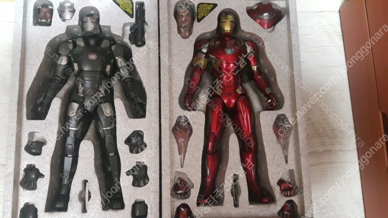 핫토이 시빌워 워머신 풀구성 (카톤O), 시빌워 캡틴, 마크7 노멀헤드 (이디스), 마크50 헤드, 팔, 다리 그 ... 이미지