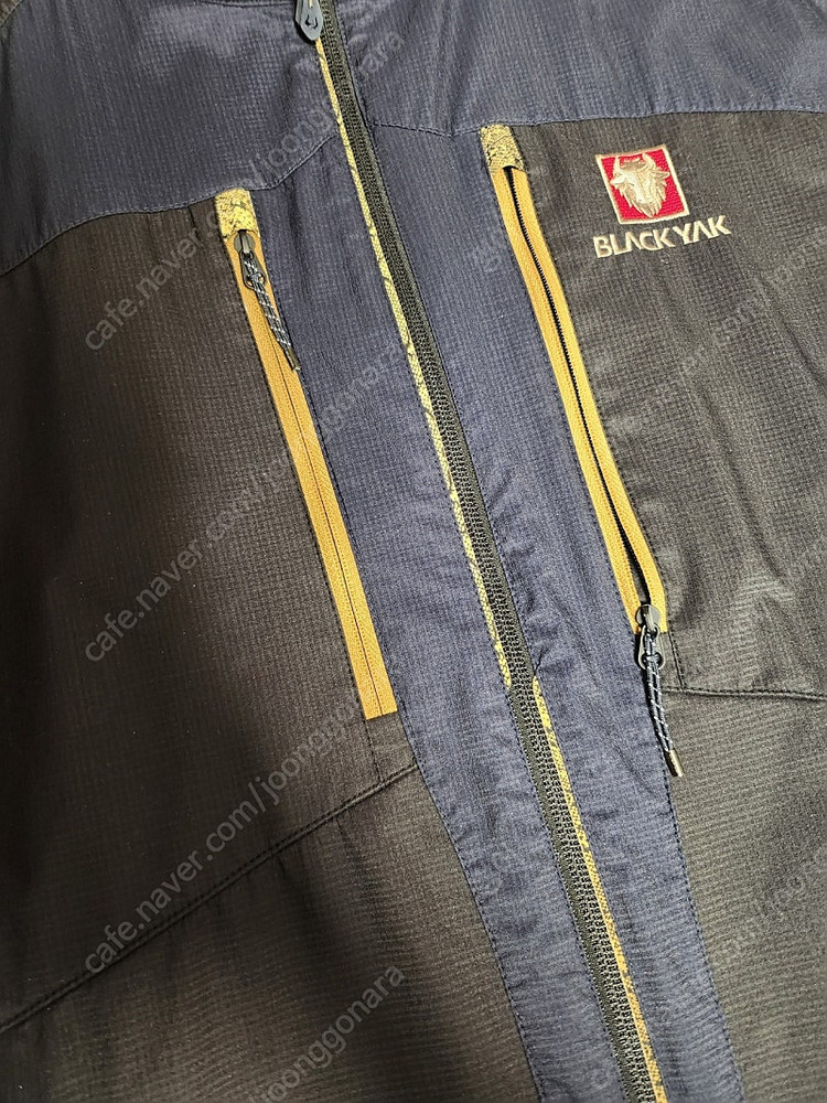 블랙야크 바람막이--1