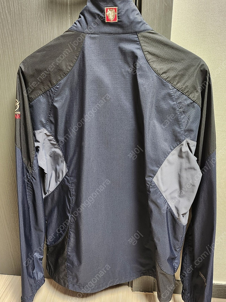 블랙야크 바람막이--2