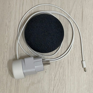 구글 네스트미니 Google nest mini 2세대 블랙 색상 팝니다.