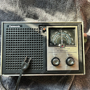 (가격내림) 옛날 빈티지 일본 파나소닉 라디오 panasonic RF-596 팝니다