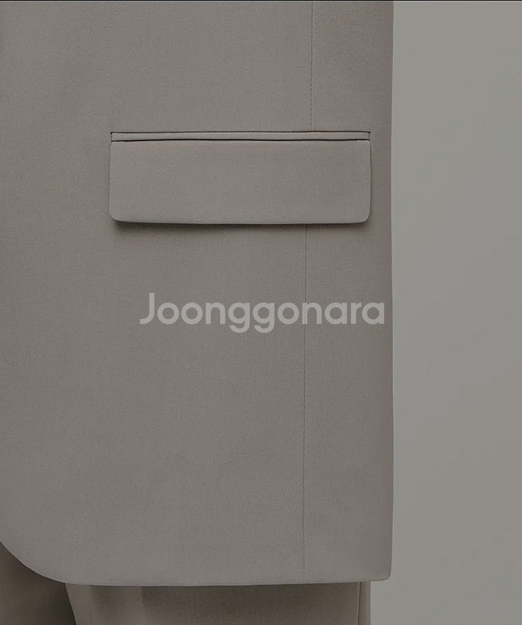 [미착용 새상품/정가84,000원] 무신사 우먼즈 오버사이즈 블레이저 (라이트베이지/XS)--4