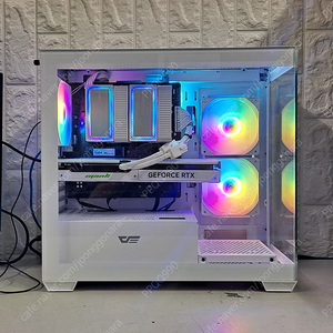 라이젠 9700X RTX4070TI SUPER 본체팝니다.(3월4일구입)