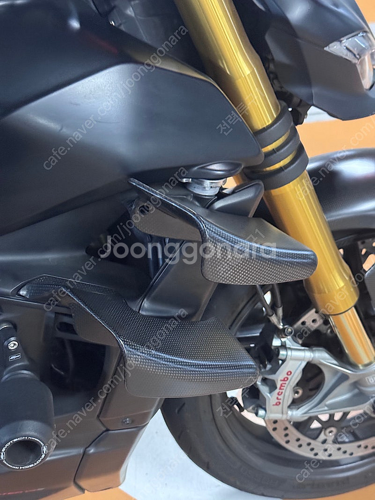 두카티 스트리트 파이터 V4s 떼르,건식,카본휠 440...--3