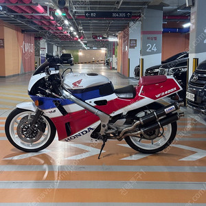 혼다 올드바이크 VFR400 NC30 팝니다.