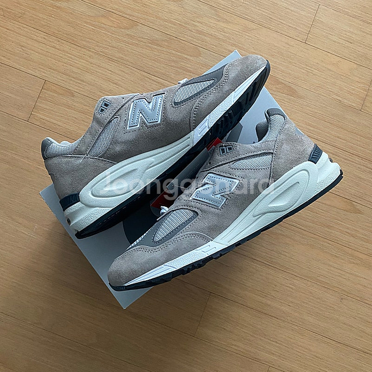 뉴발란스 990v2 그레이 275--0