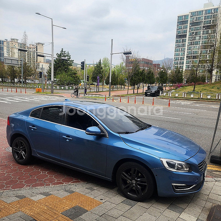 2015년식 볼보 S60 D4(디젤) ㅡ11만키로ㅡ 상...--0