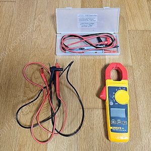 Fluke 325 클램프 테스터기