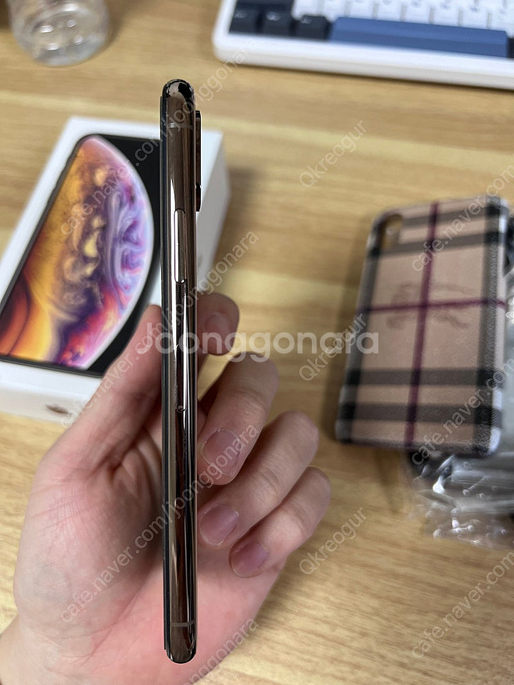 아이폰 xs 64gb 골드--4