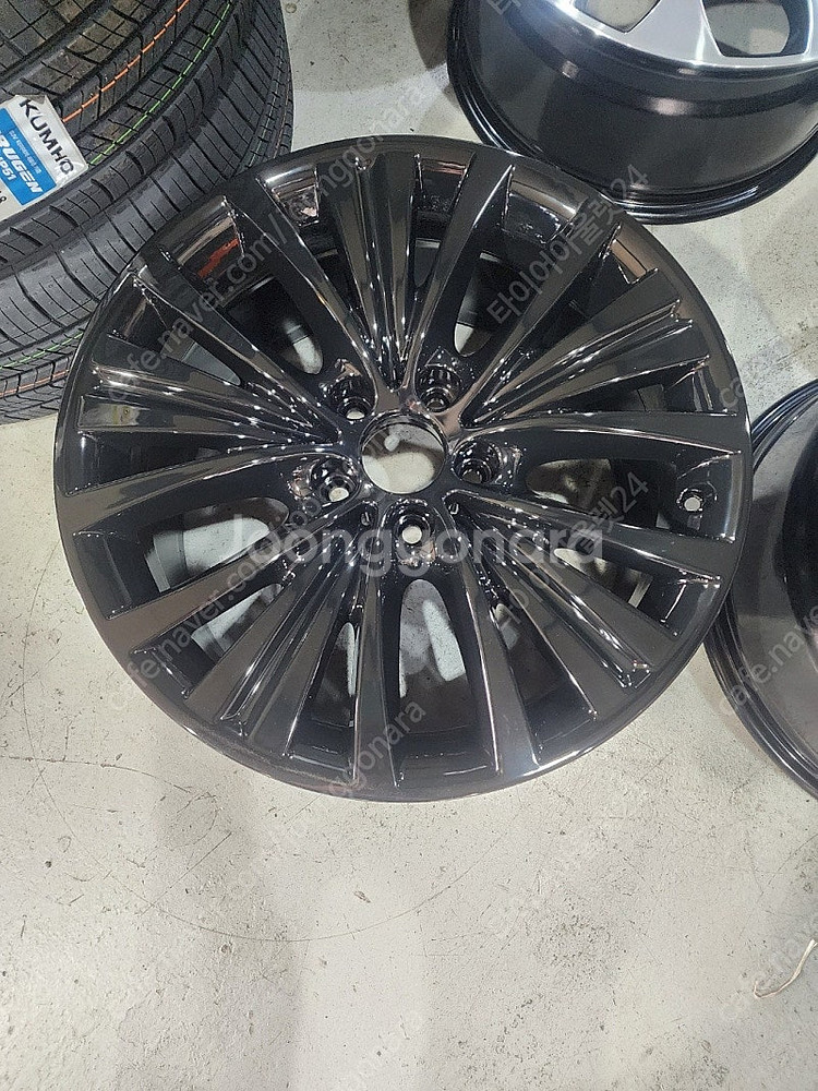 [판매] 19인치 BMW X5 순정 블랙도장휠 싸게 팔...--0