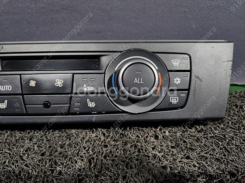 4003 BMW 320d E90 오토 공조기 92245...--2