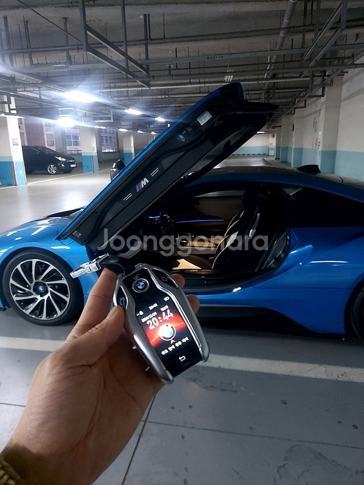 BMW i8 2016년식 디스플레이 LCD 키 개조 리...--0