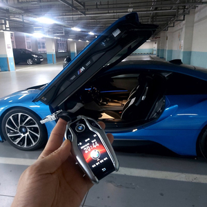 BMW i8 2016년식 디스플레이 LCD 키 개조 리모컨키 → 디지털 스마트키 전환 작업