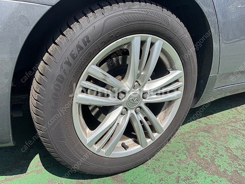 인피니티 G35,G35S,G37 부품차 각개합니다 앞범...--7