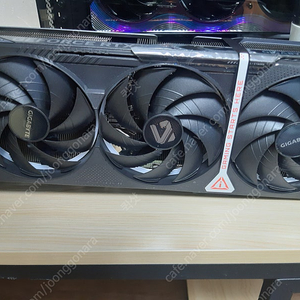 기가바이트 5070 ti gaming oc 겜오씨 그래픽카드 단순개봉