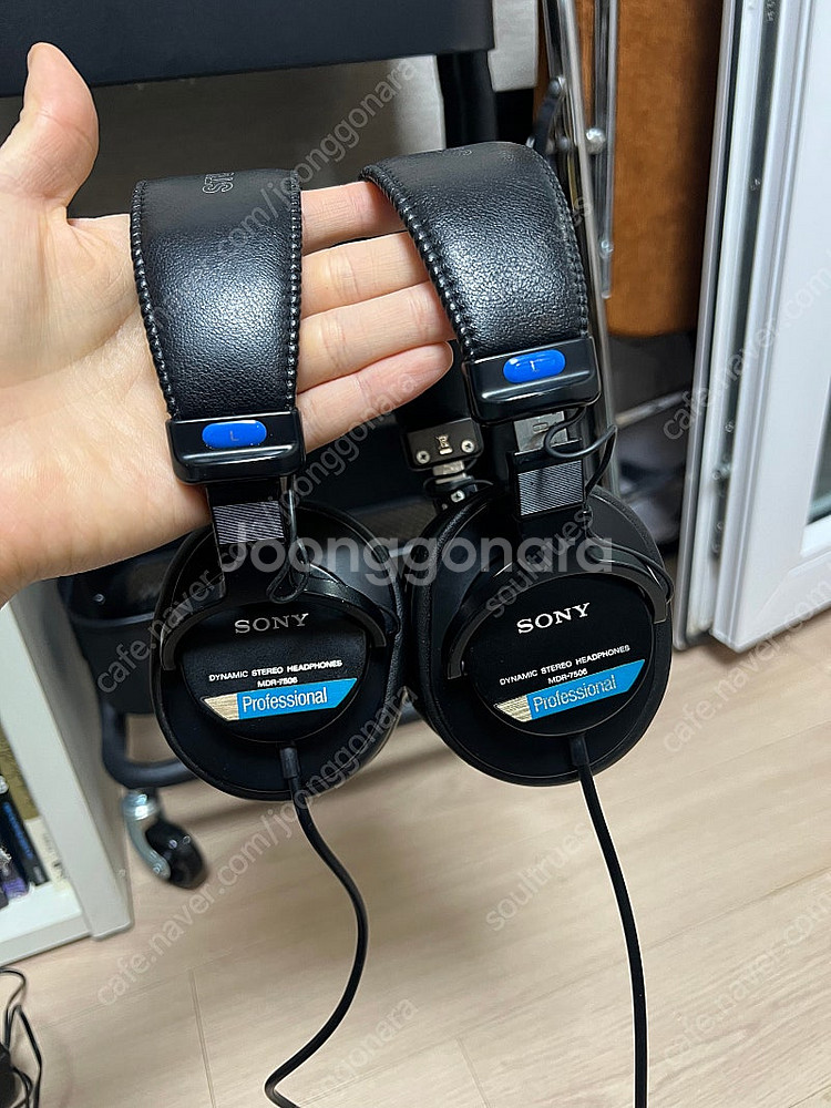 소니 MDR 7506 해드폰 2개--0