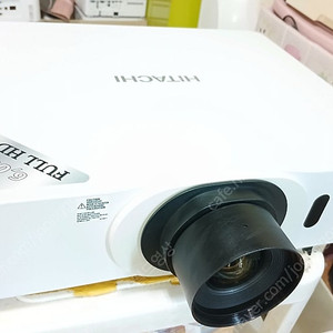 6000안시 WUXGA 세미단초점 히타치cp-f600 중고 빔프로젝터