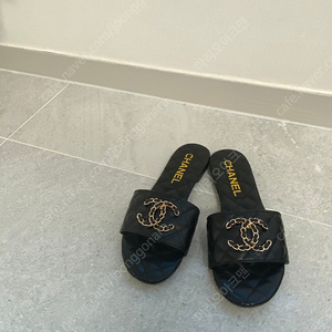 샤넬 퀼팅 슬리퍼 37(235-240)