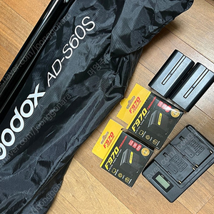 고독스 ML60bi + 소프트박스 + 스탠드 + 배터리