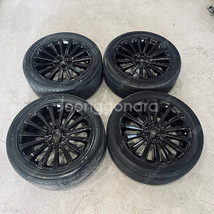 [ 기아 ] 더뉴 K7 18인치 블랙 럭셔리 휠 타이어 조합 팝니다.--0