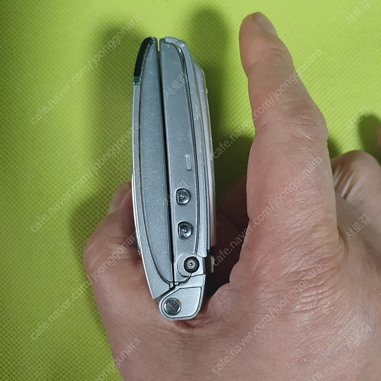 싸이언폴더폰 LG-LP8200 이미지