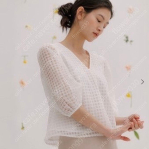 시에 sie 벨 셀리나 체크 블라우스 화이트 S사이즈