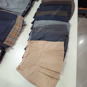 중고 교복치마 사이즈71 10장 택포27000 < 단색만 >