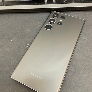 갤럭시S23울트라 블랙 256GB 상태좋은 중고52만팝니다