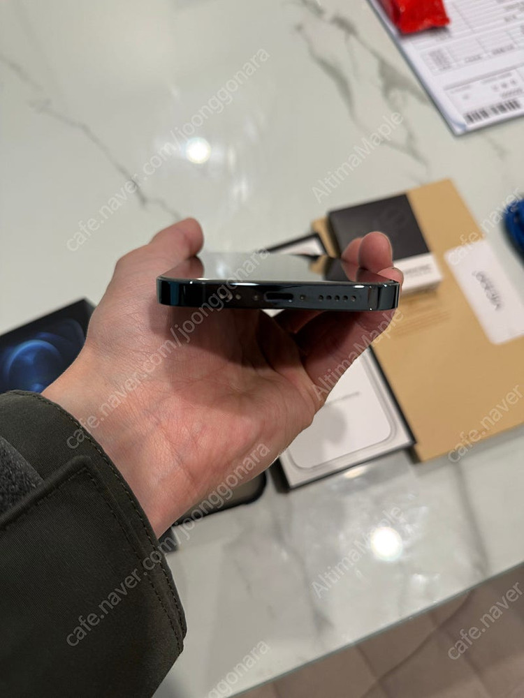 아이폰 12 Pro 512기가 풀셋(상태최상/추가구성품) 판매합니다.--6