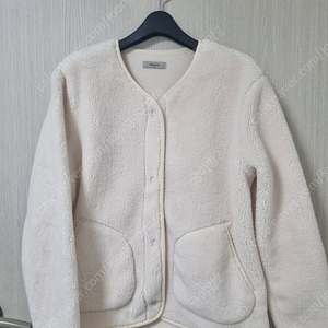 폴햄 라운드넥 플러피 가디건 xs
