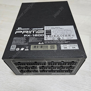 시소닉 프라임 플래티넘 PX-1600 풀모듈러 ATX3.0 판매합니다.