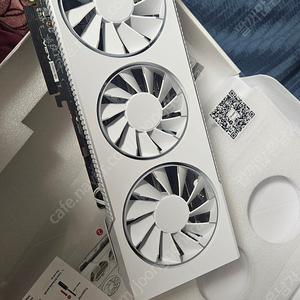 XFX rx7900gre 마그네틱에어