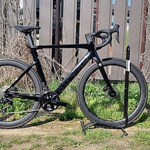 신품급 콜로라도 7F 105 DI2 L(540)사이즈 로드자전거 판매합니다