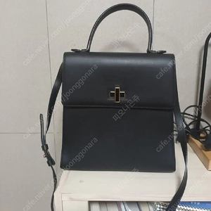 베라왕 소가죽 토트백