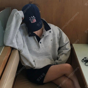 (새상품) 라이트그레이 맨투맨 팝니다