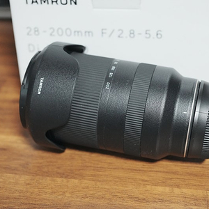 탐론 28-200 팝니다.