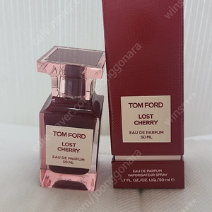 (가격 최종인하)산지 일주일 된 정품 톰포드 로스트체리 50ml 유통기한 넉넉