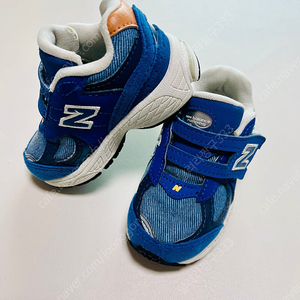 뉴발란스 2002 블루 120 사이즈 아기운동화