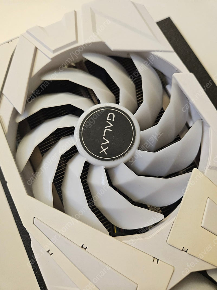 갤럭시 GALAX RTX 3060TI EX LHR 화이트 그래픽카드 글카--3