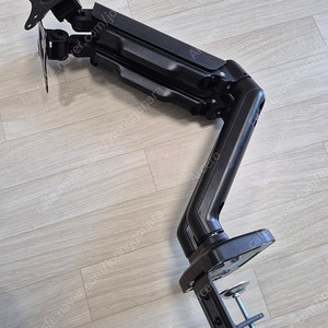 카멜 듀얼 모니터암 팝니다
