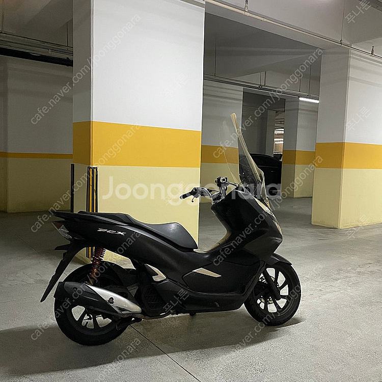 혼다 18년식 pcx 블랙 급매--3