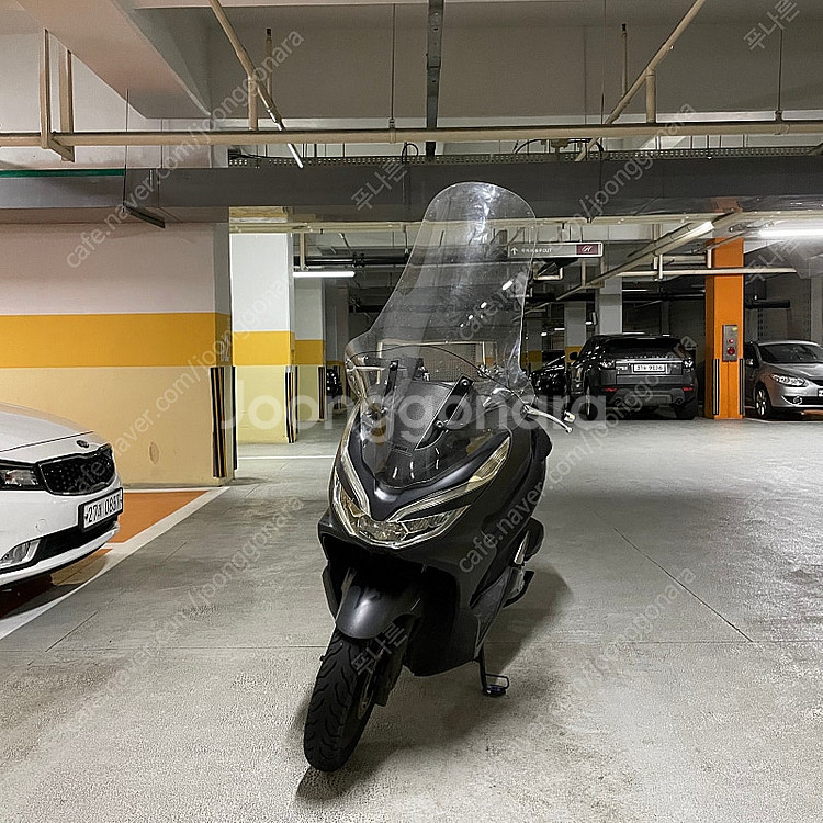 혼다 18년식 pcx 블랙 급매--4