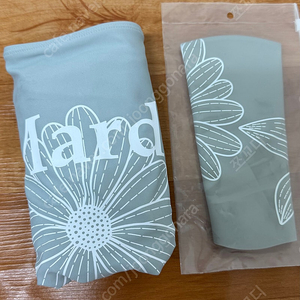 아레나 마르디 회색 + 수모2