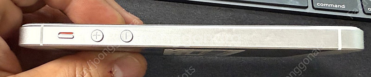 iPhone SE 1세대 128기가 실버 박스풀--4