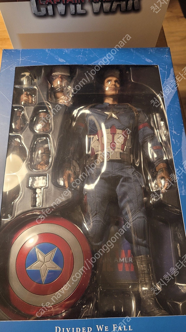 핫토이 시빌워 워머신 풀구성 (카톤O), 시빌워 캡틴, 마크7 노멀헤드 (이디스), 마크50 헤드, 팔, 다리 그 ... 이미지