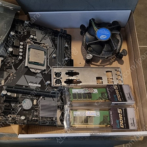 i5 9600kf 보드310 램16 반본체팝니다. 48대